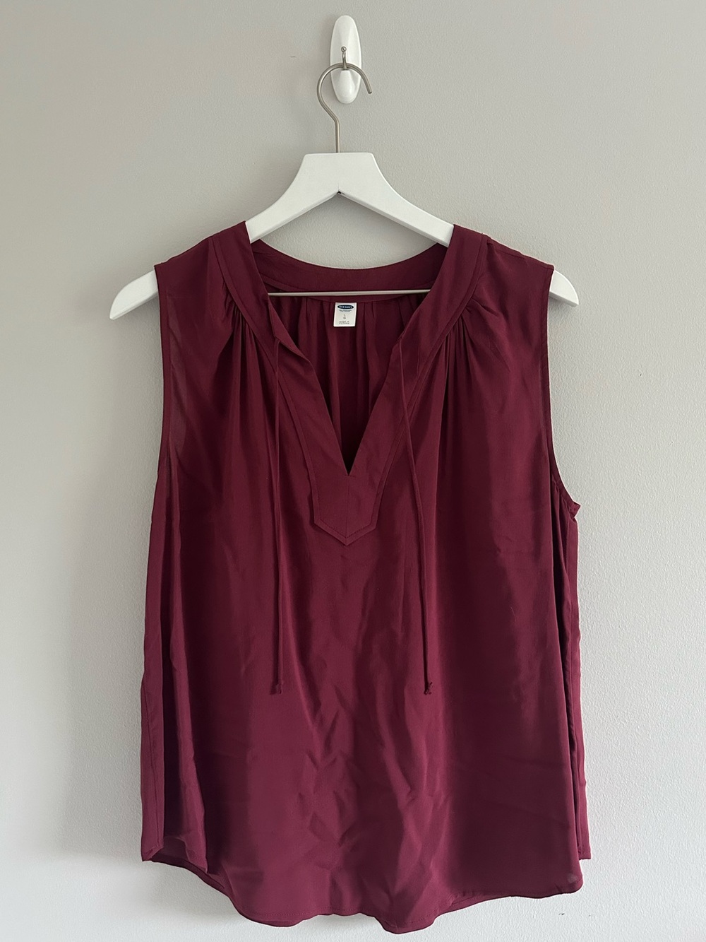 Old Navy Burgundy Tank Top Blouse Size L